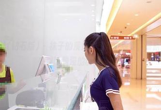 AISS爱丝(钻石版) – 袜子的质感比想象中重要，最新写真，快来看陈雅漫的创意演绎。