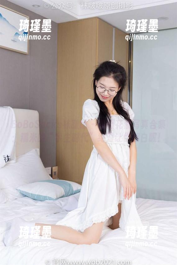 BoBoSocks袜啵啵 - 校服花絮写真合集：糯米的“学生时代”绝对让你翻白眼！