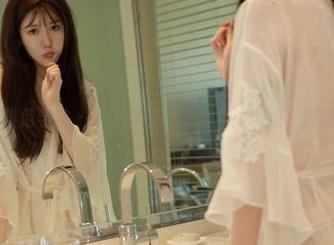 MFStar模范学院 – 南晓梦的写真合集：学姐，别这么随意！
