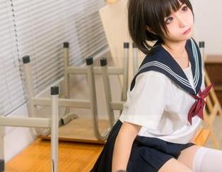 喵糖映画别再藏着掖着，快把女仆眼镜娘的套图放出，让我加速下载！