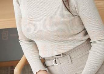 MiiTao蜜桃社 – 分享缇娜美Tinami的女仆图包—唔，注意到她那个微微翘起的眉毛了吗？