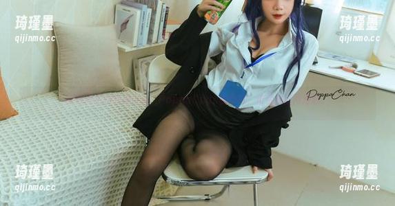随性而拍的旗袍小品：PoppaChan的照片，仿佛被时间遗忘。