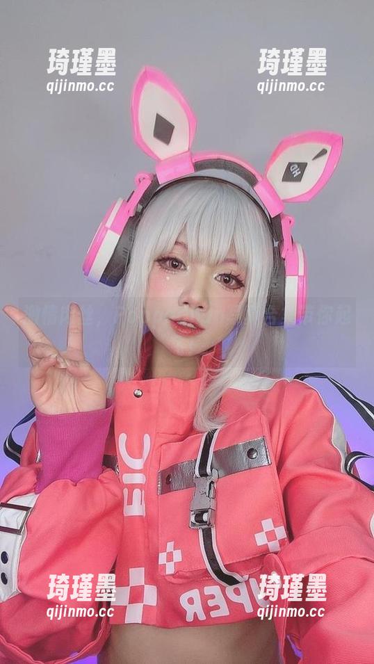 激情肉丝，PoppaChan写真合集带你起飞！