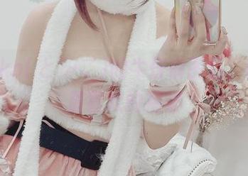 Tomiko(とみこ)的牛仔裤图包，藏着我最喜欢的褶皱