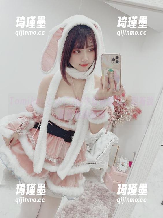 Tomiko(とみこ)的牛仔裤图包，藏着我最喜欢的褶皱