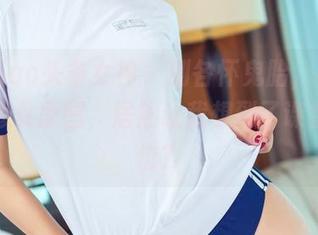 TouTiao头条女神 – 别各怀鬼胎，小晴子私拍修女原图，居然让我想到了课堂上那位？