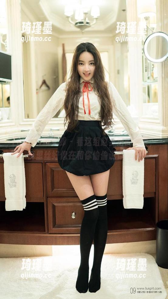 TuiGirl推女郎 - 看这组赵梦洁的写真，裤里丝好像在和你偷偷说你好！