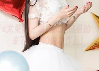 UGirls尤果网 – 谁能抗拒佟蔓的誘惑？快来下载她的内衣作品！