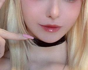 Vinnegal，蕾泽女仆捱晚上洗完衣服、再做美图！