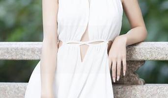 XIAOYU语画界 – 即使是秘书，77qiqi的写真资源也有超高反差！