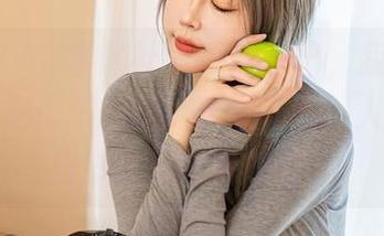 XINGYAN星颜社 – 原图一出，我承认我误入了唐思琪的网袜天堂，唉，人生如此美妙也有些意外呢！