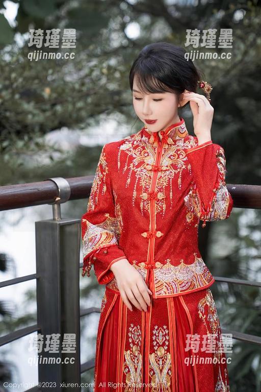 Xiuren秀人网 - sugar小甜心CC的居家秘籍，打开美图图包，原来最好的风景就藏在沙发和零食篮旁边！