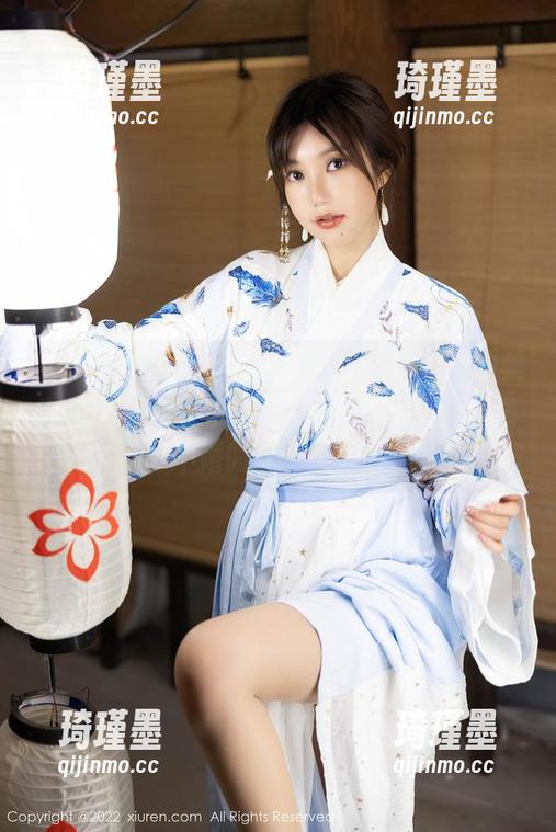 Xiuren秀人网-周于希Sandy Xiuren秀人网 - 看周于希Sandy婚纱美图合集,挑战赛开始,谁能找出她里面最不婚的人生哲学?
