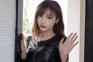 Xiuren秀人网 – 周波儿的JK图集，难道我在航行于梦与现实之间？