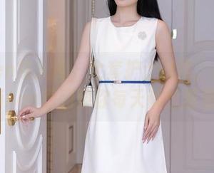 Xiuren秀人网 – 全套护士剧透，小泡芙winna原图要你每天都想重温。