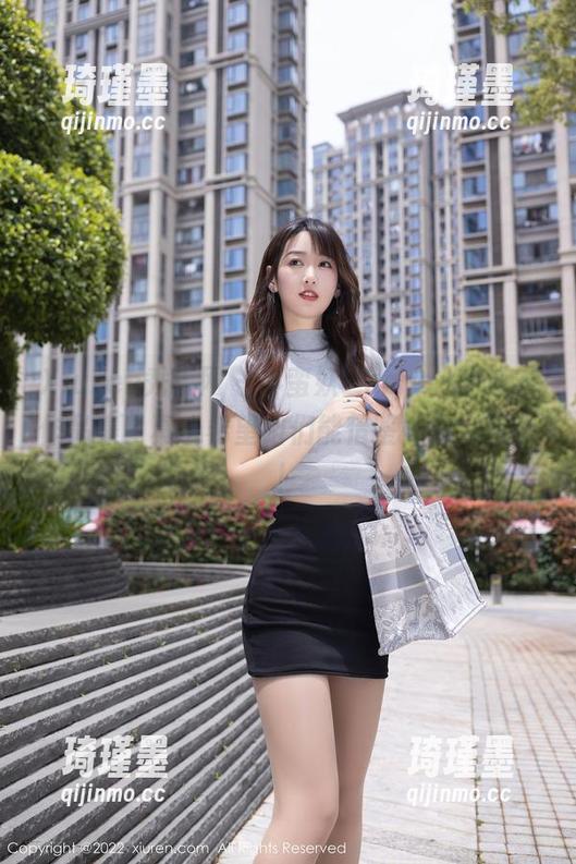 Xiuren秀人网 - 小蛮妖_honey的泳衣作品集，真心希望咱们能借鉴她的自信啊！