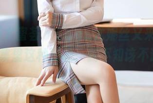 YouMi尤蜜荟 – Egg_尤妮丝又来了，妹妹写真集里这种资源，我不知该不该pick。