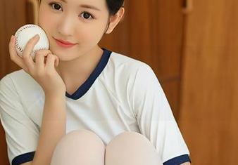 YouMi尤蜜荟 – 小尤奈在线，浴室原图里藏了多少毛巾？呃…