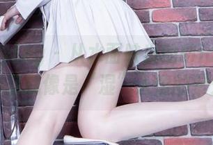 beautyleg – 从水面映出的Mia：泳池私拍作品就像是“湿”人情的聚光灯！