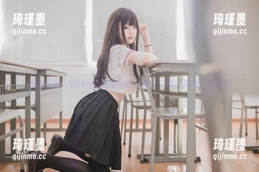 yoko夏宅 旗袍写真:yoko夏宅的冷艳与温柔,谁说高贵不能亲民