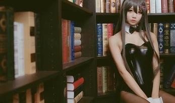 “五更百鬼”的小红帽试玩版，免费下载后再考虑入手正版哦，哈哈！