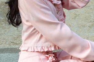 初夏女神 – 点点的“别来无恙”，在线感受那种不经意的存在——这里还有点小资源呢。