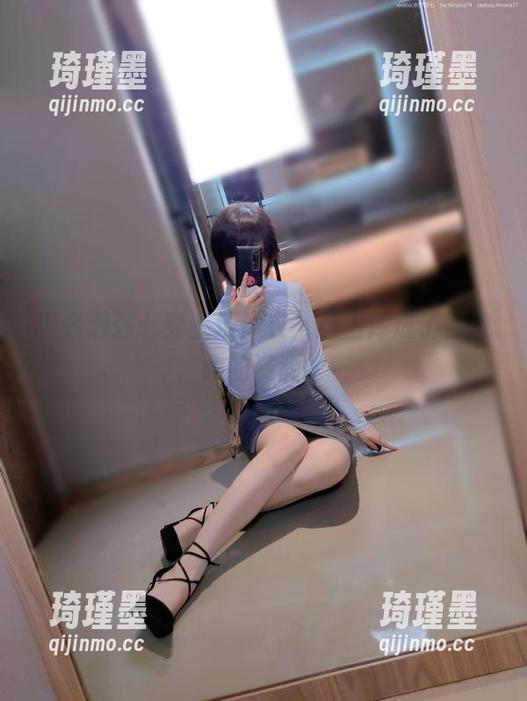 当名濑弥七穿上连体衣，这图库成了最致命的资源。