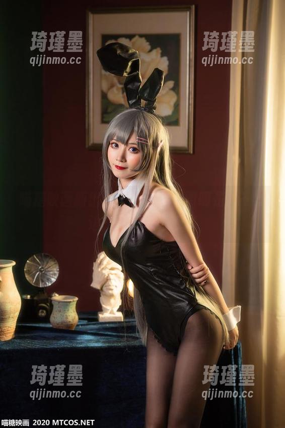 喵糖映画新出的夏日制服，明明是走在海边，却好像在云端