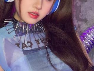 嘎潼的职业装图集：这衣服就像奶茶，太好看了吧！