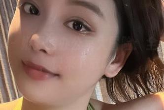 微密圈 – 奶雯的办公室大冒险：全套放送，快来下载吧！