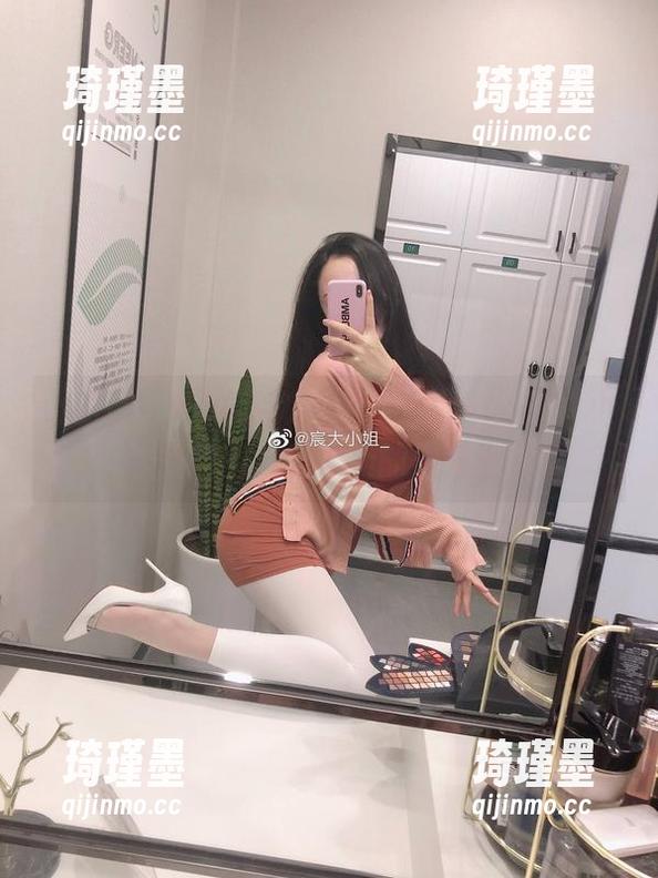 微密圈 - 一组定制海边大片来袭，宸大小姐的图片给你新的思路！