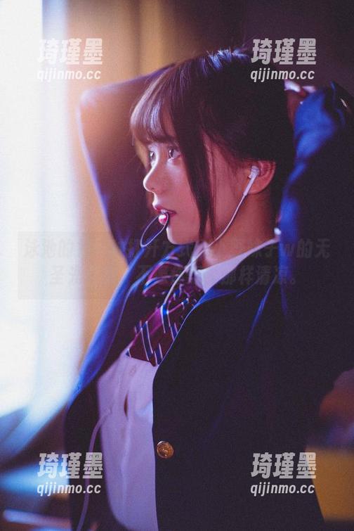 小野妹子w 泳池的另一种打开方式:小野妹子w的无圣光合集,不像你想的那样清凉。