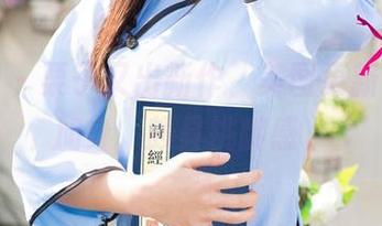 尤果网 – 栗子又出新作，美图更新，丝袜加身，颇具挑衅感。