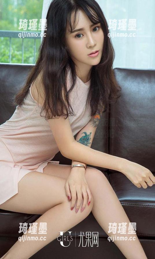 尤果网爱尤物 - 孟十朵的泳衣照：谁还在意海滩，重点是这张吧
