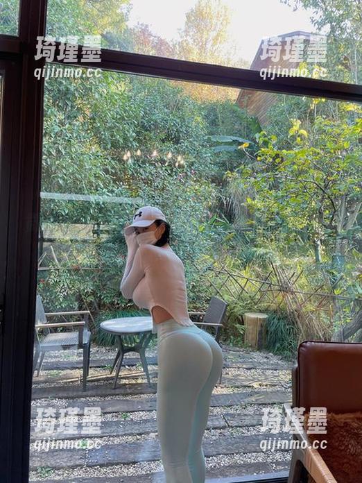 微密圈 - 左公子666的运动写真，羞羞的心都快停了，谁说无圣光就不能美呢？