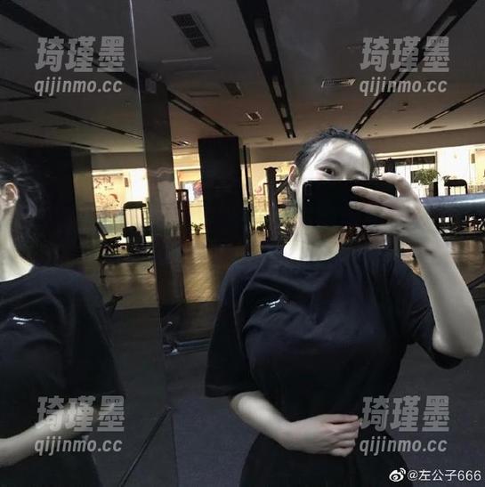 微密圈 - 翻一翻左公子666的眼镜美图合集，不得不说太养眼了！