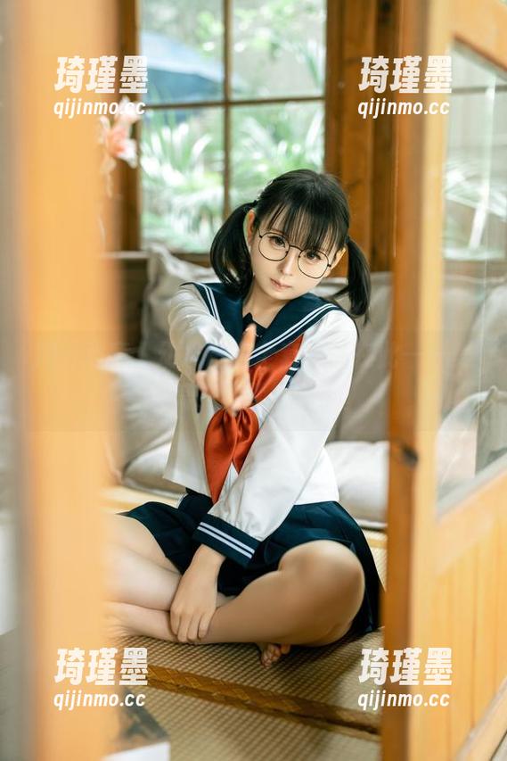 掏开心意，幼水铃衣全套作品在此——美脚篇，默默拍拍手。