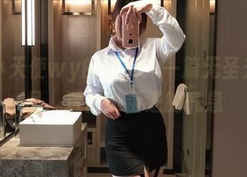 无颜小天使wy的皮衣：一篇无圣光的作品，透出小叛逆的气息