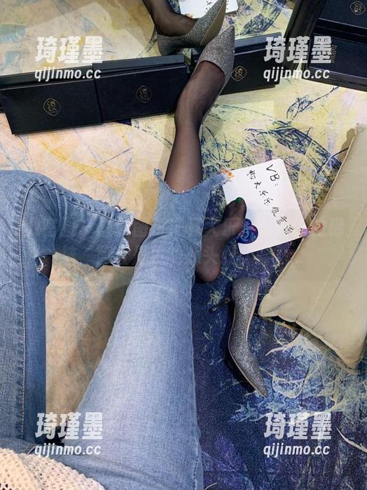微密圈 - 最新图片！杨大乐乐很靠谱的棉袜，简直是我的心头好（唉）。