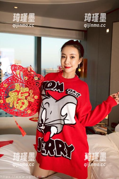 微密圈 - 果儿Victoria的睡衣写真集更新：谁说睡衣只能在睡觉时穿，其实它还有潜力。