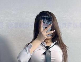 微密圈 – 桃沢樱呀的扇子搭配，下载这些值得拥有的图片吧！