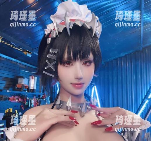 夸张一点，桜满三时和圣路易斯礼服带给我一个新定义，cos图包直接撩汉模式开启！