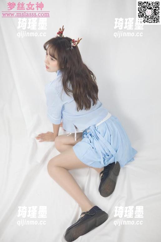 梦丝女神 - 在玥玥的“村落”里，各种戏码一触即发，全套图包扔上来，谁敢来PK？