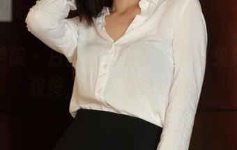 模范学院 – 白丝全套写真，草莓兔兔的别致美，让人为之倾倒！