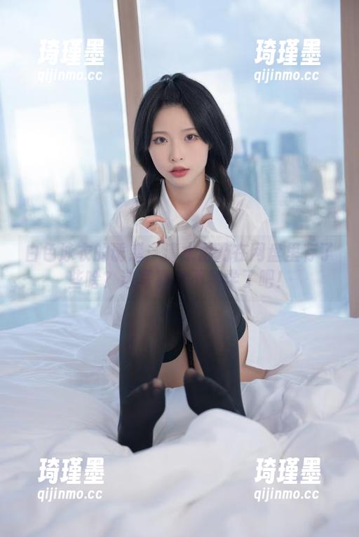 白色泳衣的诱惑：清水由乃在网盘里存了些啥？这写真太不科学了吧！
