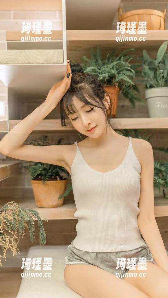 王羽杉用睡衣来撩：精选图包，卧室里的美好邂逅