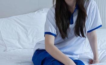 甜予摄影 – 璇璇决定用白衬衫征服全场：这美图，体温都上升了几个度吧？