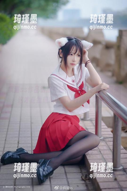 疯猫ss 疯猫ss作品银狼在线,看得我恍惚,原来这才是我想象中那种模糊的美感。