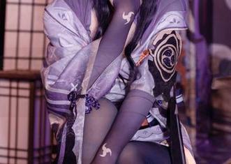白莉爱吃巧克力的宵宫写真：这也太好看了吧，壁纸秒变桌面了！