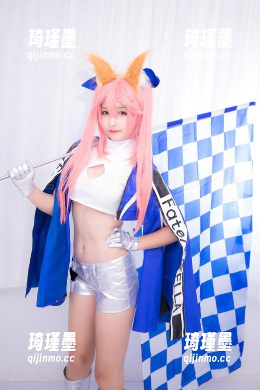 在唐宫里，神楽坂真冬的写真让整个冬季都变得非凡